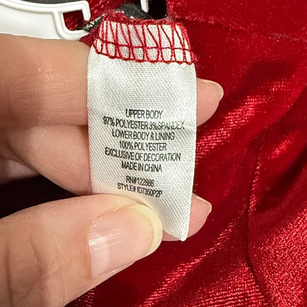 Zunie red velvet Holiday Dress NWT 18 m
